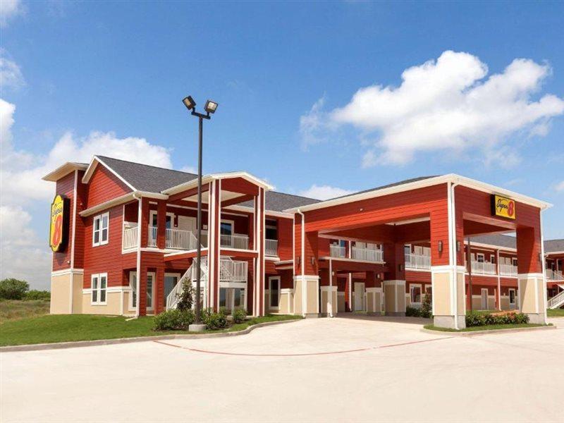 Super 8 By Wyndham Motel