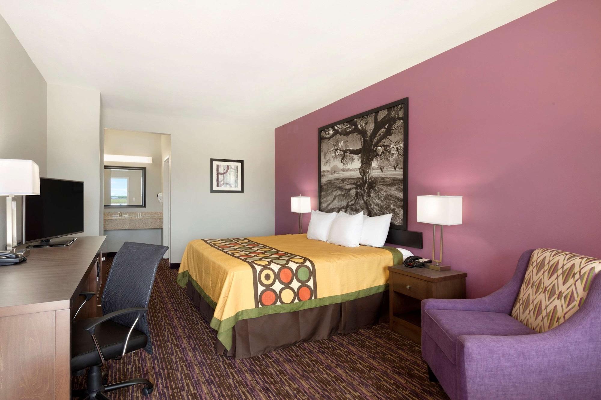 Super 8 By Wyndham 3*