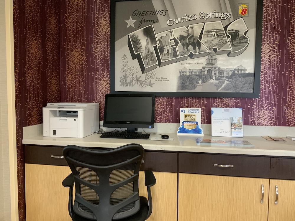 Motel Super 8 By Wyndham 3*