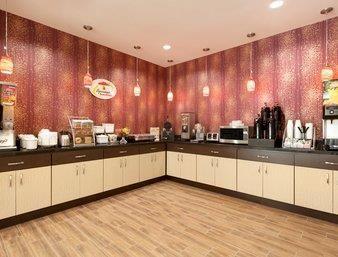 Super 8 By Wyndham Motel 3*