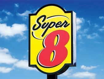 Super 8 By Wyndham Carrizo Springs