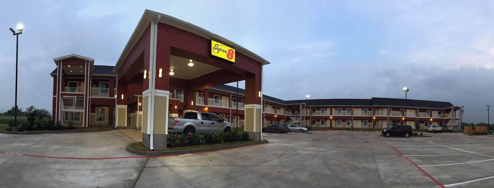 Super 8 By Wyndham Carrizo Springs